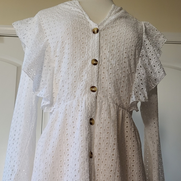 Plus Eyelet Ruffle Detail Skater Dress - Picture 5 of 14